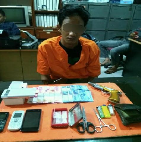 Jual Sabu Dan Miliki Senpi Rakitan, Petani di Kempas Inhil di Tangkap