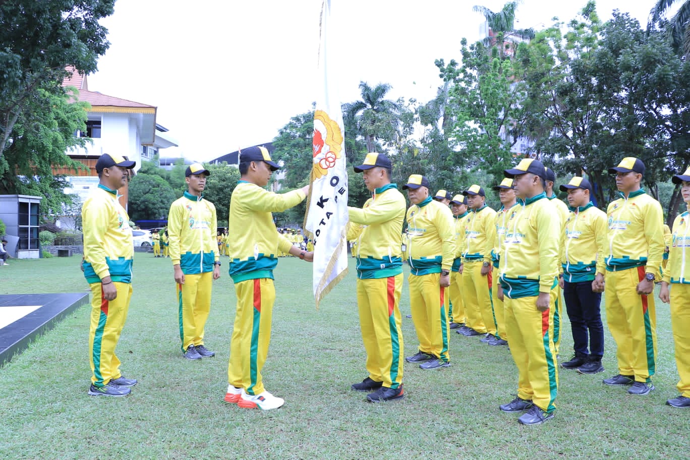Target Juara Umum, Pj Walikota Pekanbaru Lepas Kontingen Porprov X ke Kuansing