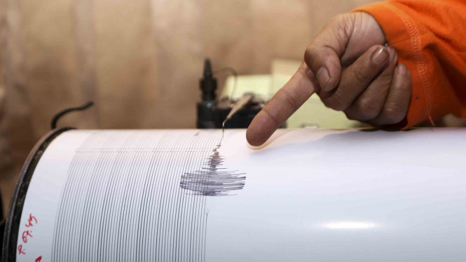 DAHSYAT! Gempa 7,7 SR Guncang Sulawesi Tengah, Potensi Tsunami