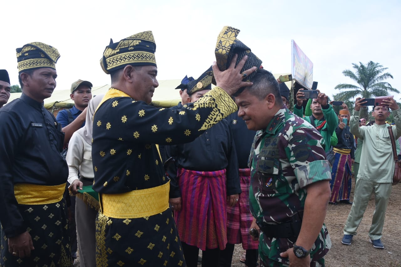 Panglima Kodam I/Bukit Barisan Menutup Program TMMD di Dumai
