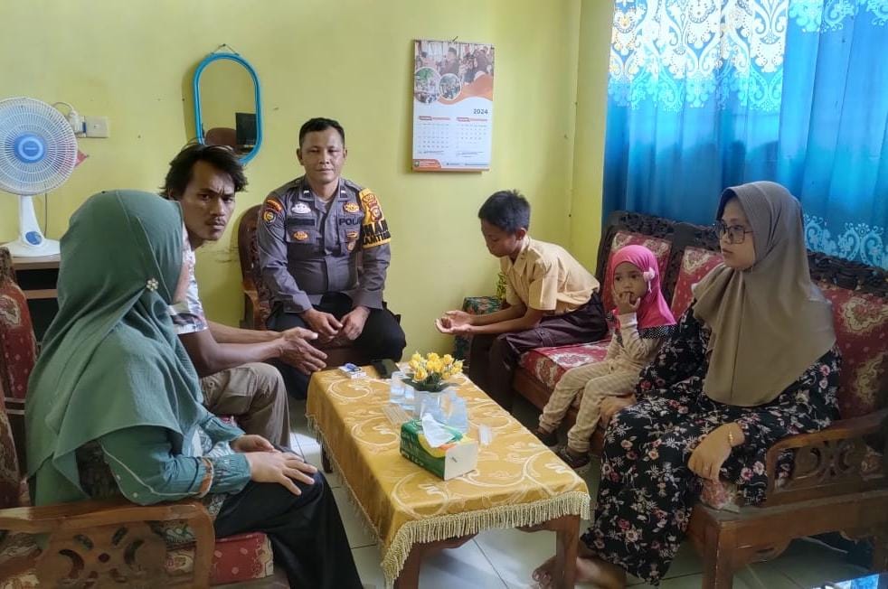 Aipda Simorangkir Sambangi Warga, Ajak Jaga Kamtibmas Jelang Pilkada Serentak 2024