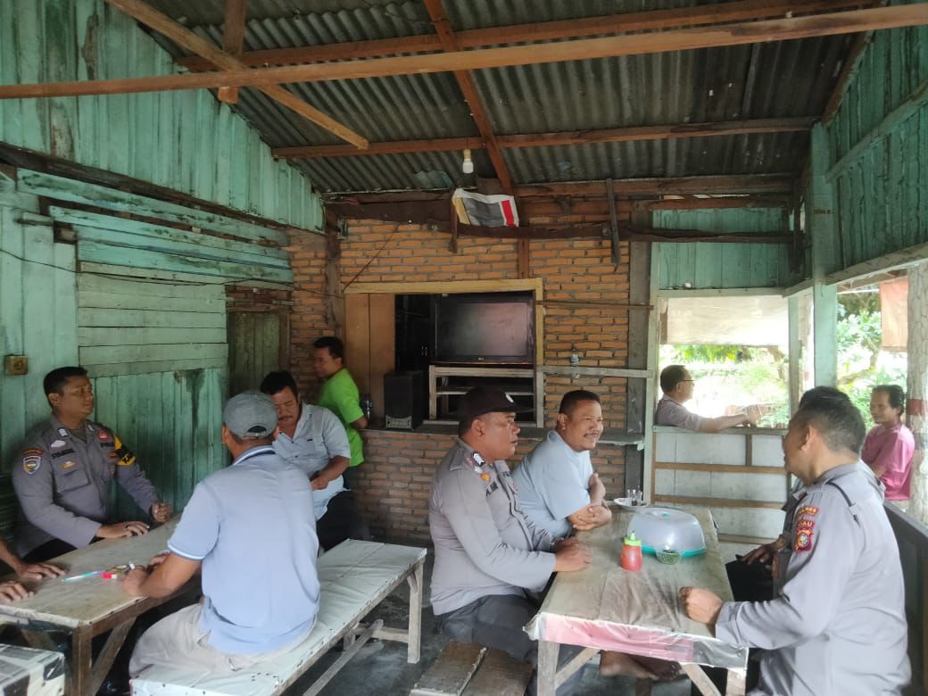 Polsek Ujung Batu Laksanakan Cooling System Bersama Tokoh Masyarakat Desa Sukadamai