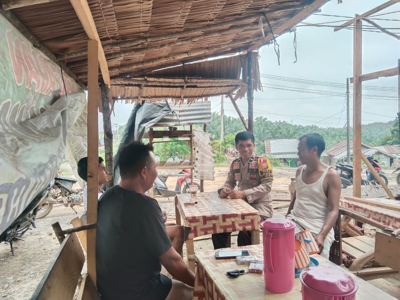 Pilkada Sudah Dekat, Bhabin Polsek Batang Gansal Gencar Sosialisasi