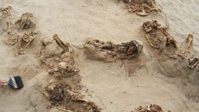 Ditemukan Lebih dari 140 Jasad Anak dalam Satu Lubang