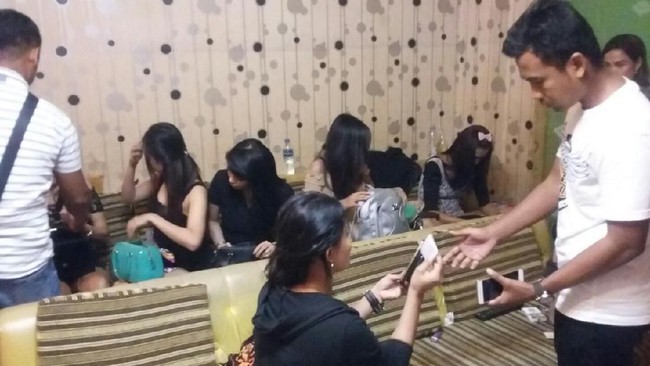 Karaoke di Madiun Digerebek, 4 Pemandu Lagu Akui Bersetubuh, Ini Tarifnya