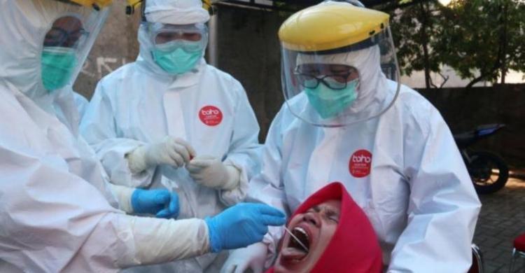 Ingat! Hanya Orang Gila Yang Tak Percaya Corona Ada