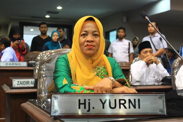 Dewan : Parkir dan Pedagang Pasar Baru Panam Tidak Tertata