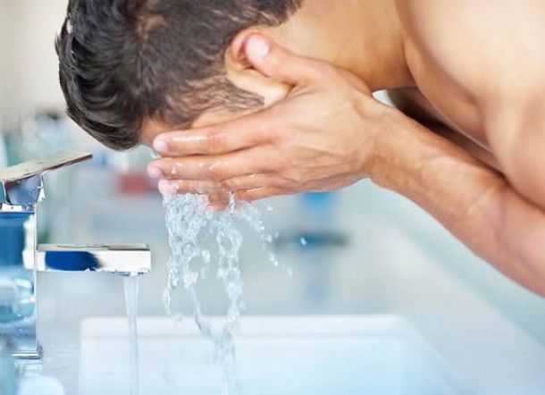 Hindari Kesalahan Mencuci Wajah Usai Berolahraga dengan Lakukan Ini