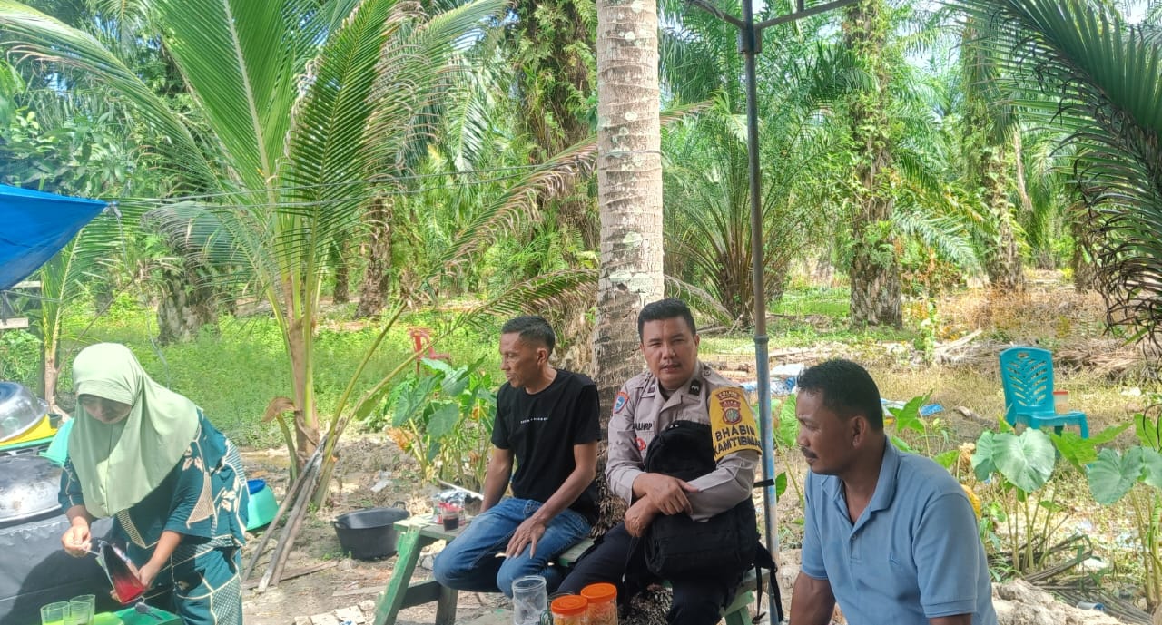 Polsek Bangko Pusako Lakukan Sambang Warga untuk Jaga Kondusivitas Pasca Pemilu 2024