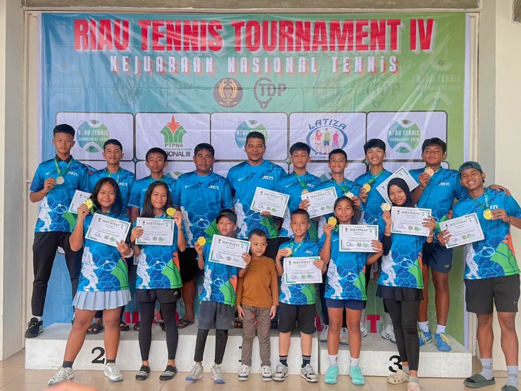 Petenis Belia PTPN IV Regional III Borong 34 Medali, Sabet Juara Umum Turnamen Nasional Riau