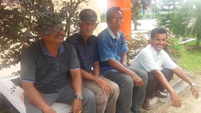 Miris,, warga Desa di Inhu ini banyak yang hanya tamatan SD, kenapa ya ?