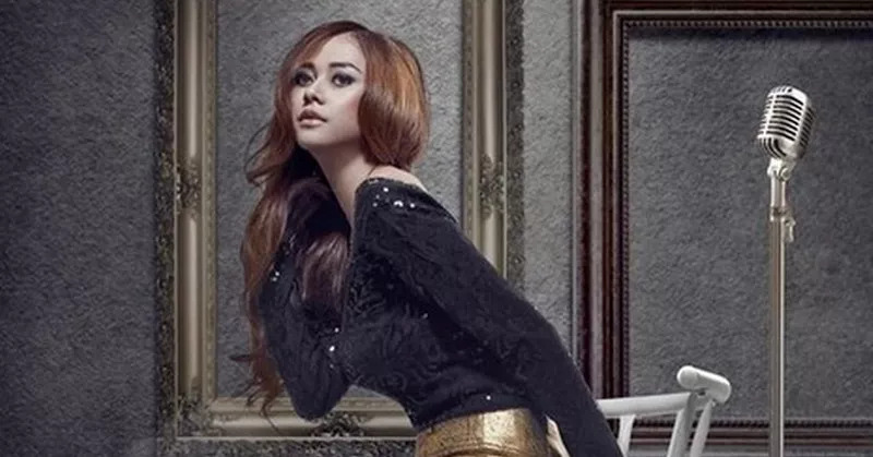 Jadi Janda, Intip Pesona Aura Kasih yang Tak Luntur