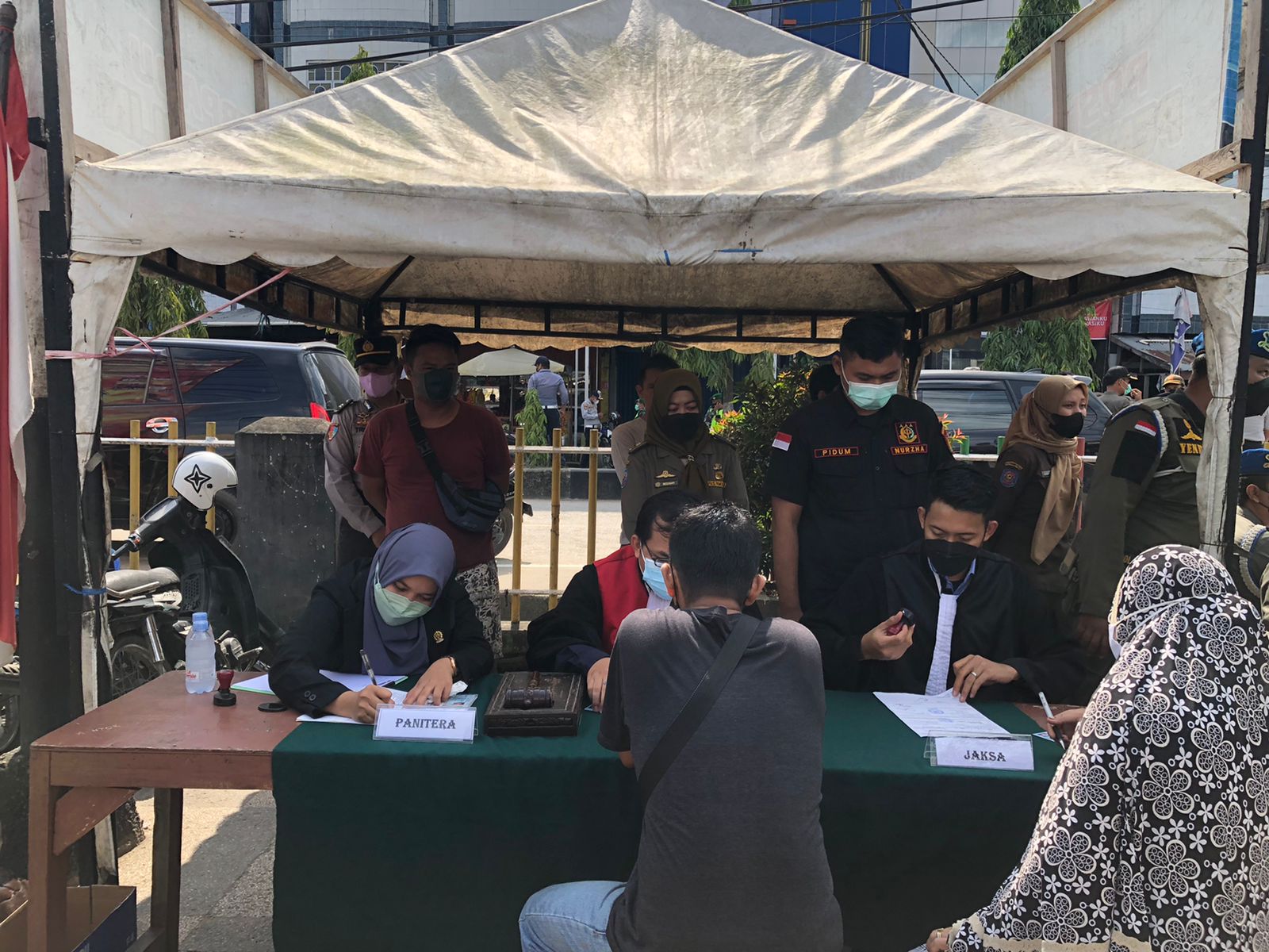 Langgar Prokes, 15 Warga Tembilahan Jalani Sidang di Tempat