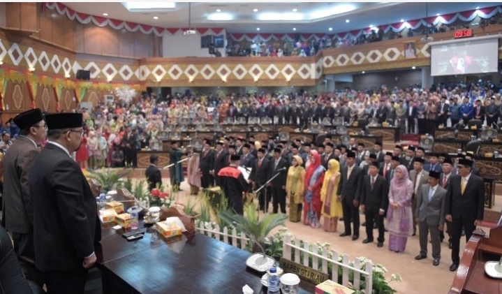 Tak Ada Anggaran untuk Baju Pelantikan Anggota DPRD Riau Terpilih, Setwan: Jahit Sendiri