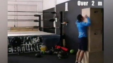 Mau Lompat Setinggi 2 Meter, Pria Ini Bikin Kesal Warganet