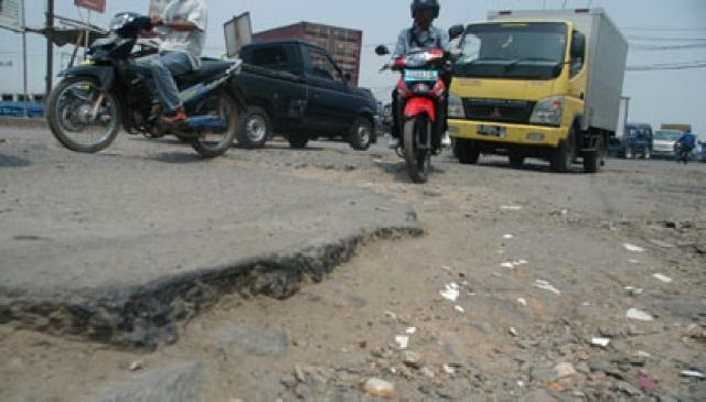 Dinas Bina Marga Buka Posko Pengaduan Jalan Berlubang