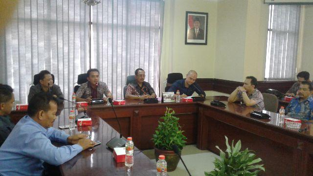 Pelajari Administrasi Kependudukan, Pansus DPRD Pekanbaru Sambangi DPRD Surabaya
