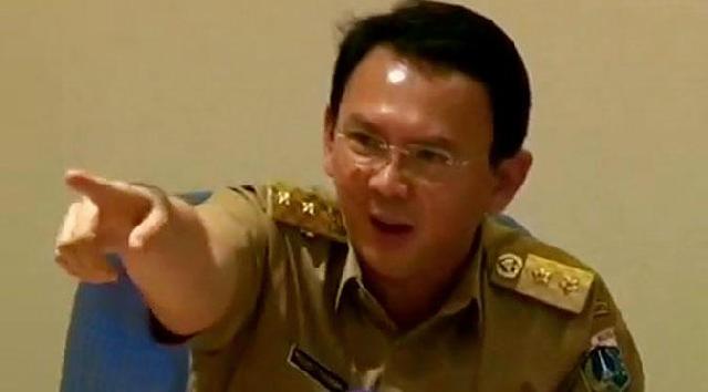 Ayo dibaca, Situasi di pihak Ahok, kebetulan atau kesengajaan?