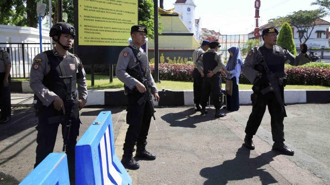Jenguk Cucunya Selamat, Ayah Tak Sudi Lihat Jenazah Teroris