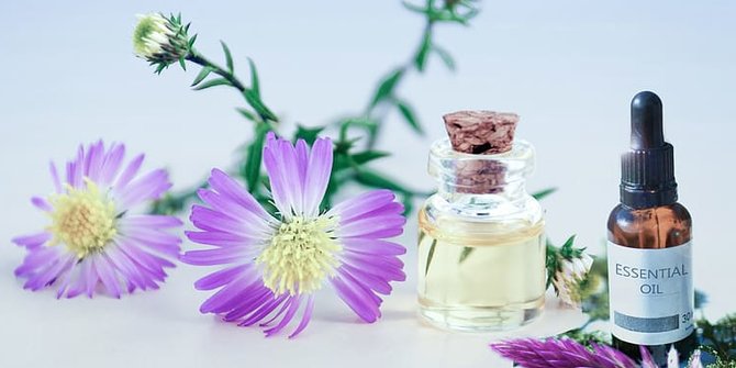 Delapan Minyak Esensial yang Bisa Jadi Pengganti Parfum serta Khasiatnya