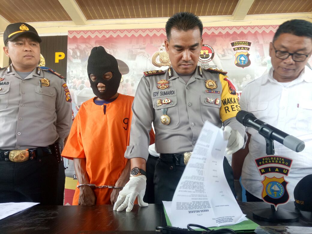 Kado yang Dibawa Ongki Berisi Sabu 3 Kg, Kurir Ini Ditangkap Saat Menuju Sumbar