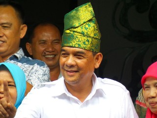 Masuki Libur Kampanye, Cawagubri Edy Nasution Langsung Lakukan Ibadah Umroh