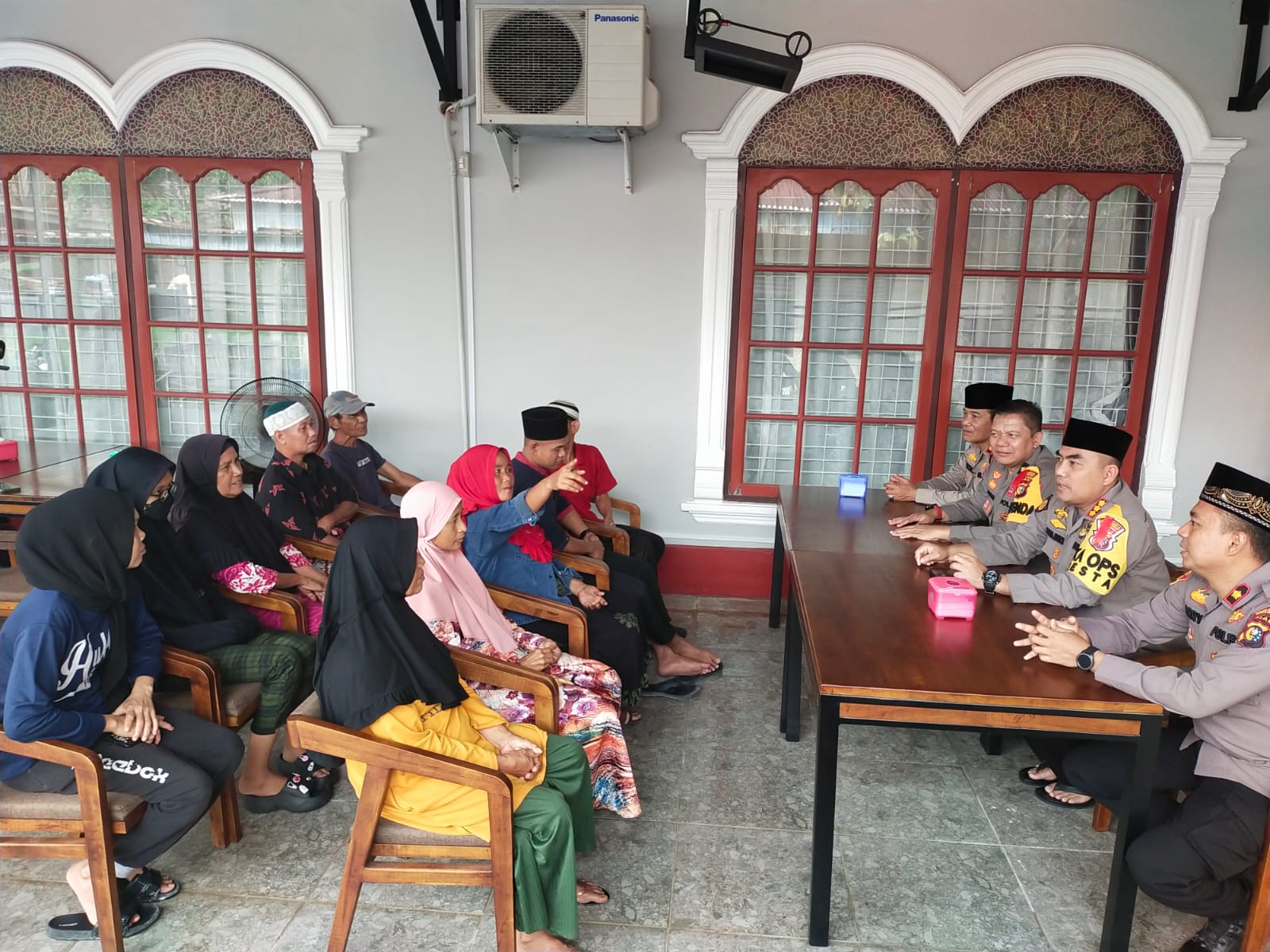 Dengar Keluh Kesah, Kapolresta Pekanbaru Turun Langsung ke Lingkungan Masyarakat