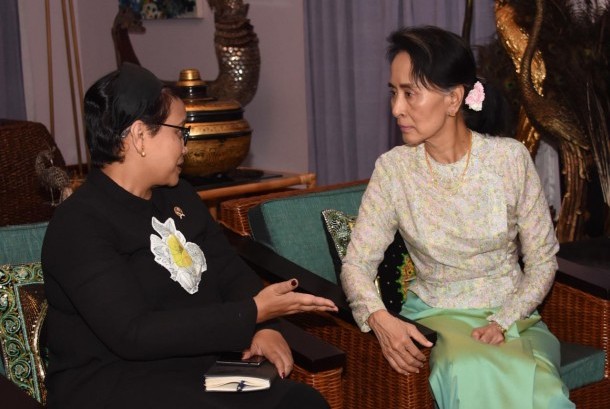 Suu Kyi welcomes Indonesia's proposal to resolve Rohingya humanitarian crisis