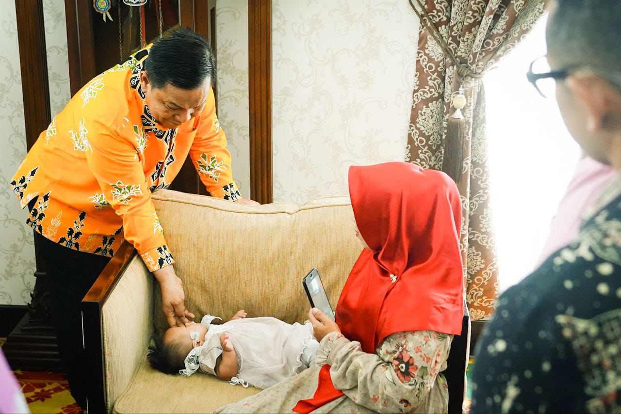 Pemprov Riau Bantu Pengobatan Gratis ke Rumah Sakit Rujukan Nasional Jakarta