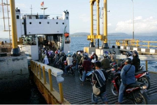Dermaga Penyeberangan Buton Diduga Marak Pungli