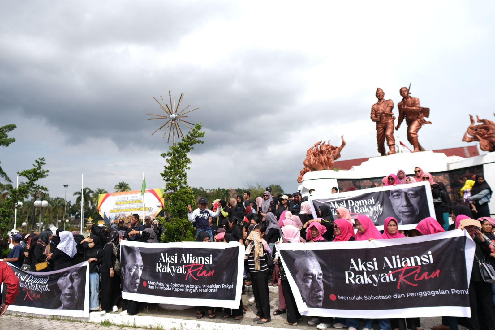 Aksi Damai, Ratusan Massa Tolak Sabotase Serta Penggagalan Pemilu 2024