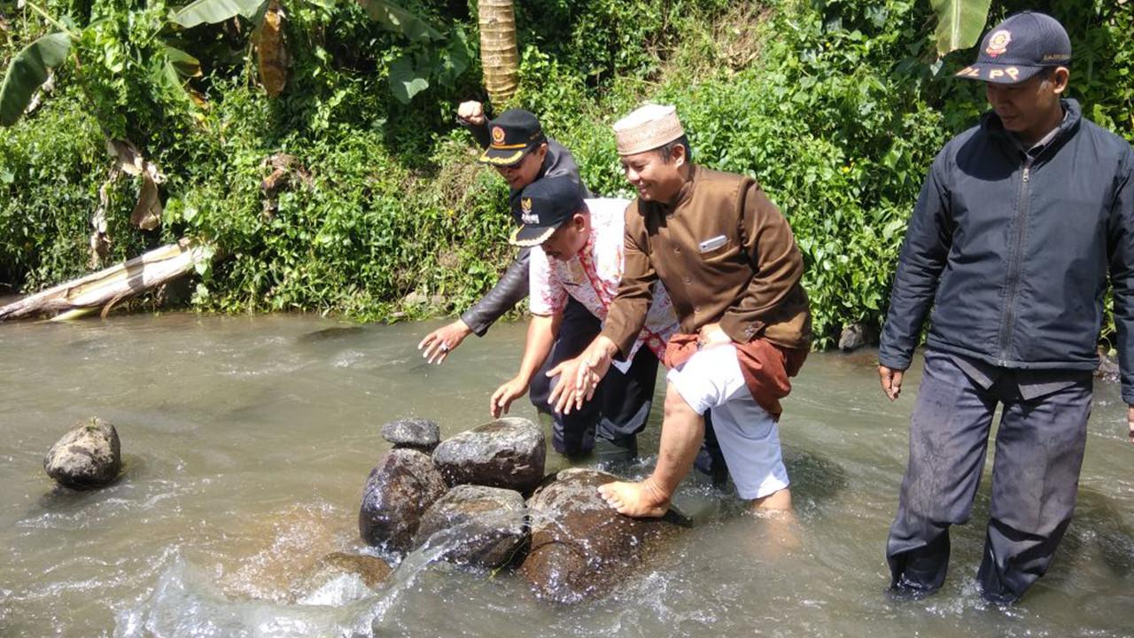 Akhir Kisah Tumpukan Batu Misterius di Aliran Sungai Cibojong