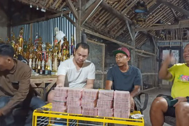 Selama 2 Tahun Diteror , Juned Pasrah Merpatinya Dibeli Rp1,5 Miliar