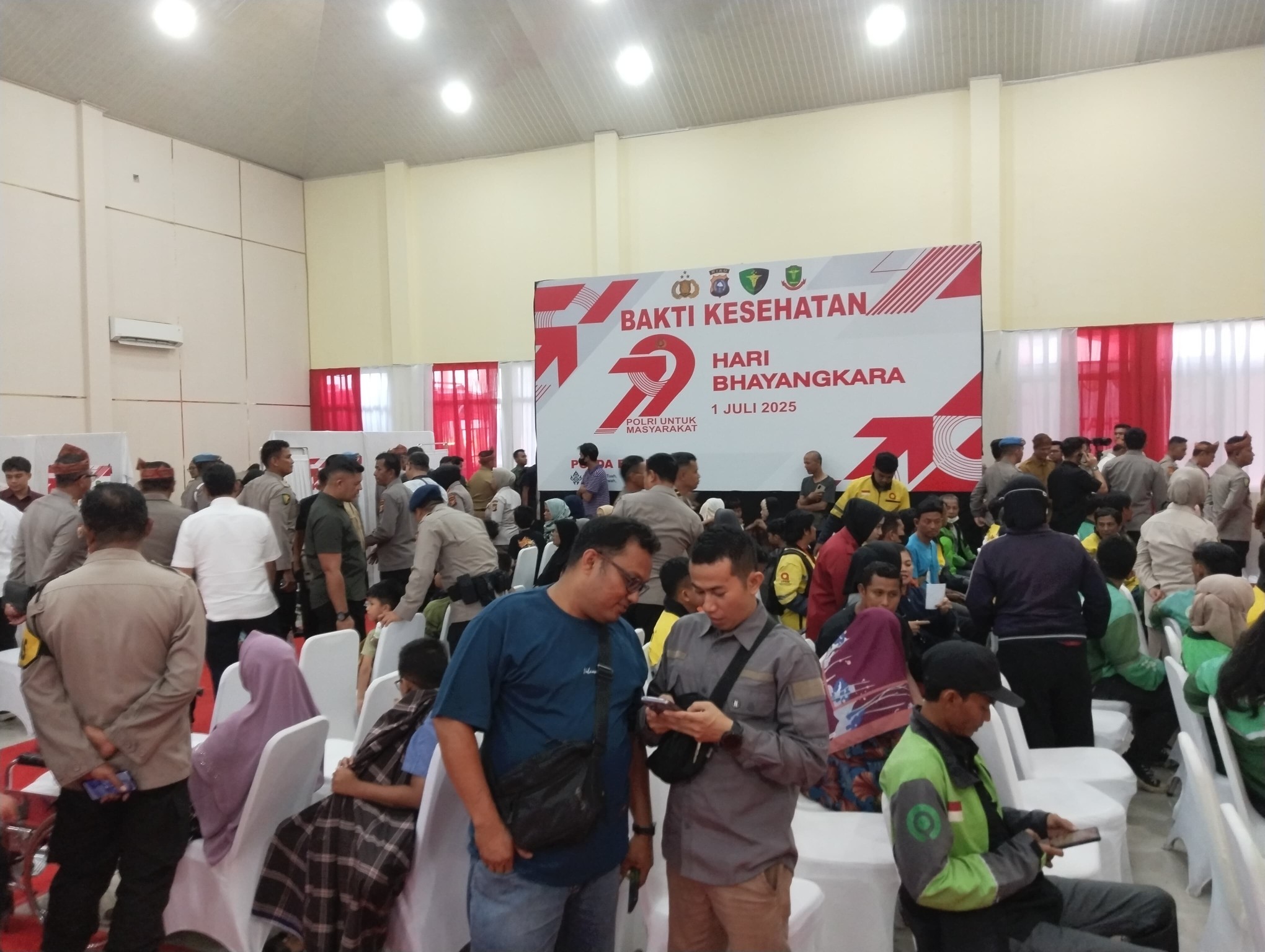 Polda Riau Gelar Bakti Kesehatan Gratis untuk Ojol dan Masyarakat Sambut Hari Bhayangkara ke-79