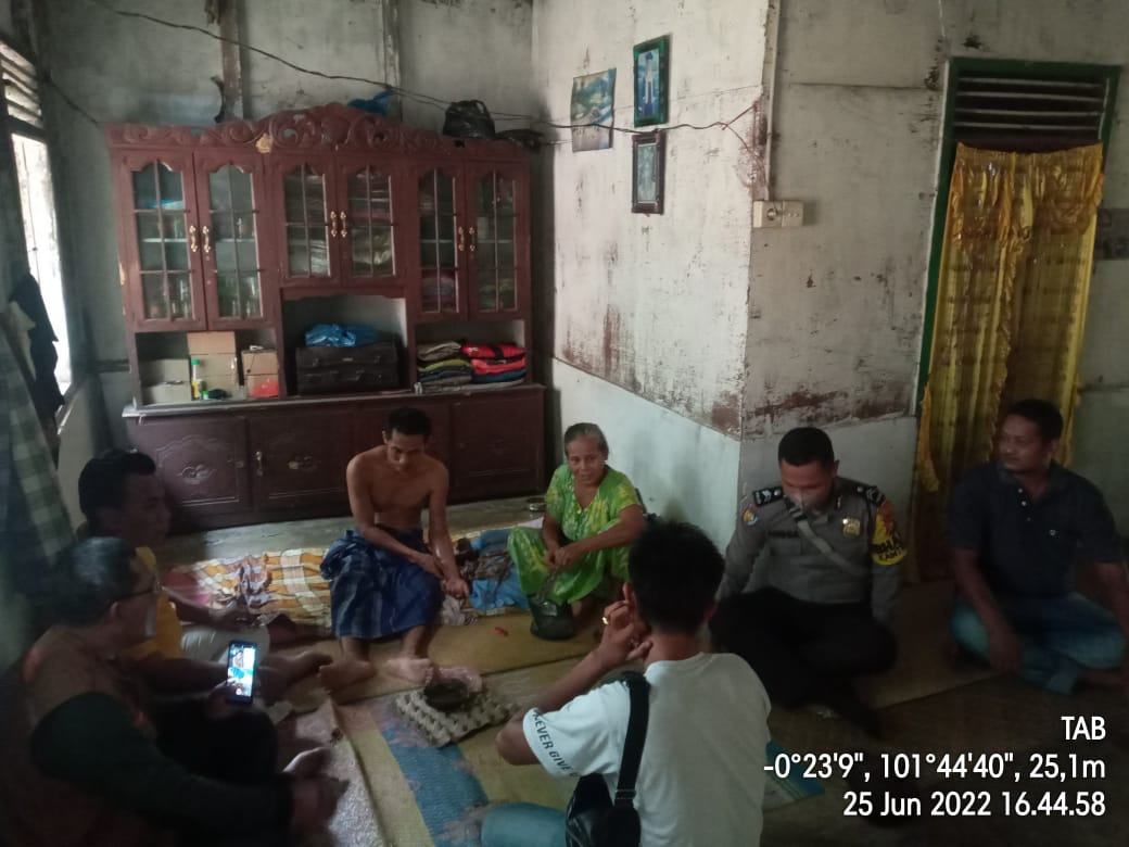 Petani Karet Diterkam Beruang Madu, Tangan Patah Tubuh Luka-luka