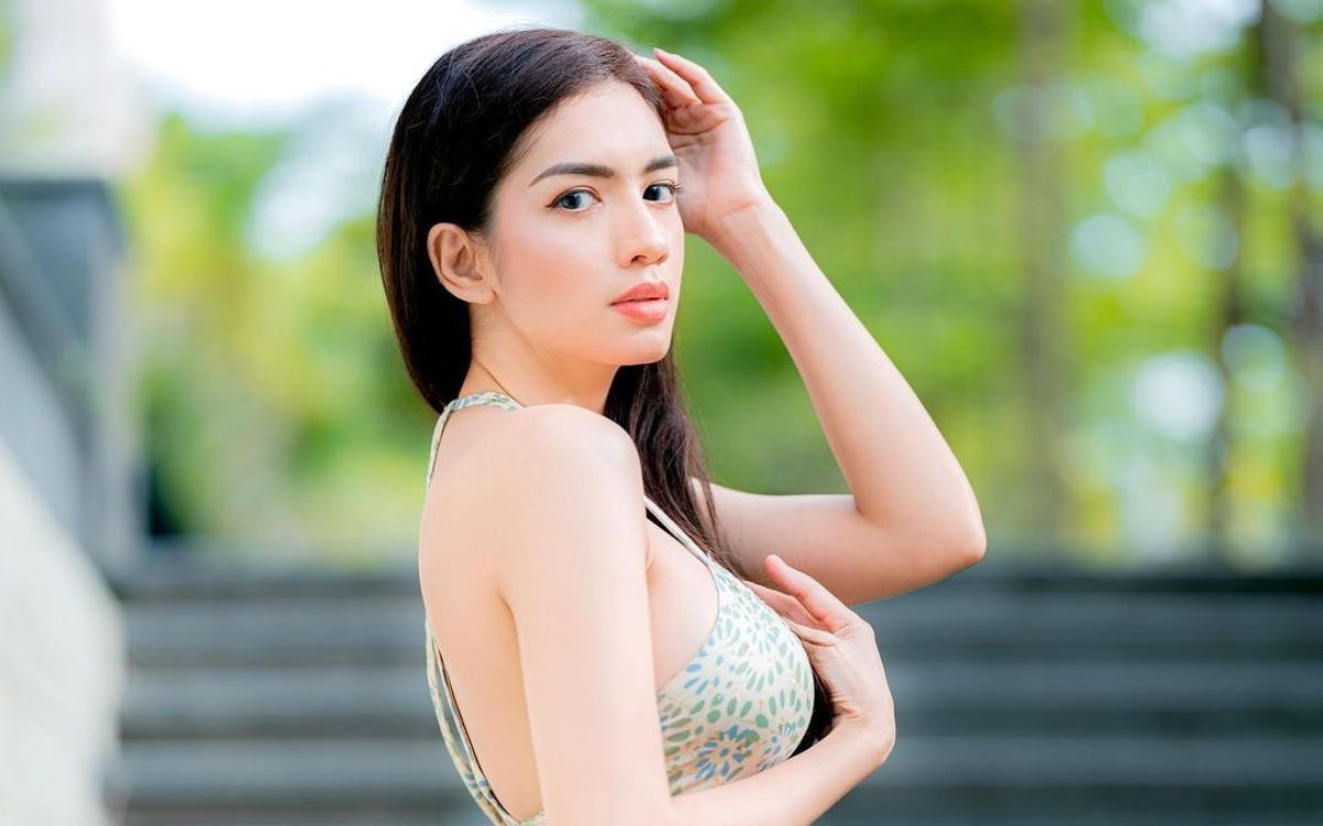 Angel Karamoy Kenakan Dress Hijau, Netizen: Gaji UMR Jangan Nge-Zoom!