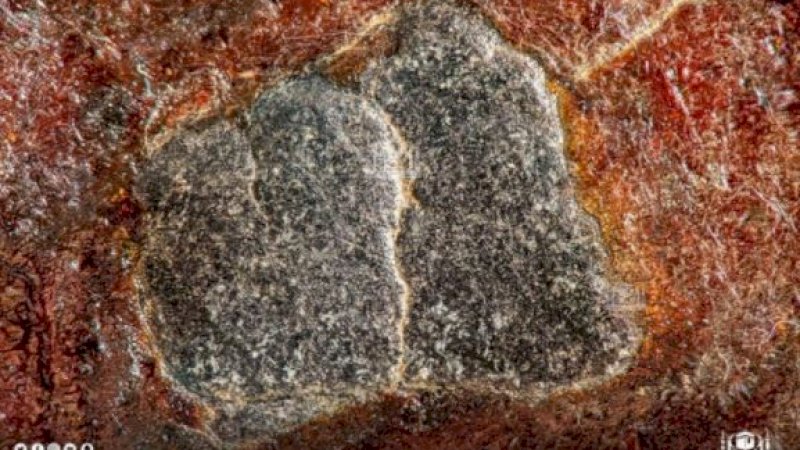 Arab Saudi Rilis Foto Resoluasi Tinggi Hajar Aswad