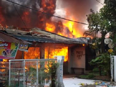 1 Petak Rumah di Marpoyan Hangus Dilalap Si Jago Merah