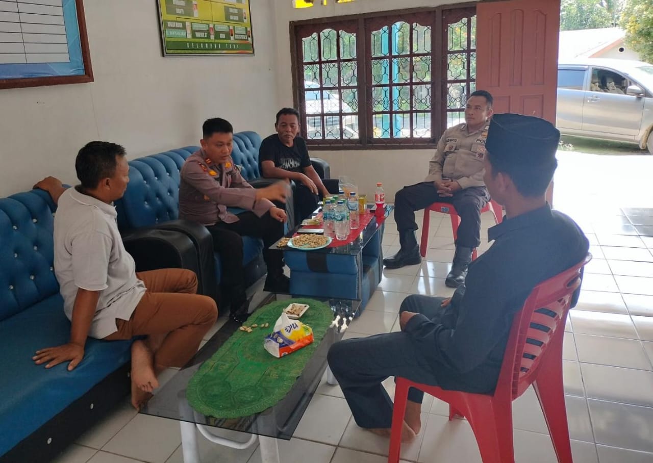 Kapolsek Koto Gasib Terus Sambangi Warga, Sampaikan Pesan Pilkada Damai