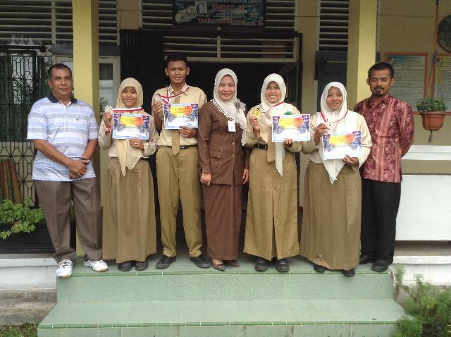 Empat Siswa SMAN 4 Pekanbaru Raih Beberapa Medali O2SN