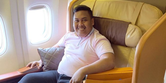 Wow! Ajudan Pribadi Pamer Saldo ATM, Angka nya Fantastis Capai Rp13 Miliar