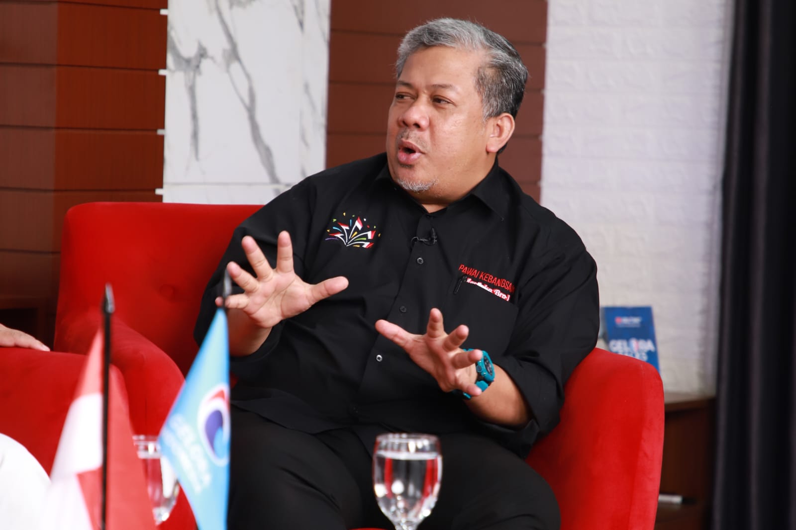 Fahri Hamzah: Kliping Berita Bukan Alat Bukti