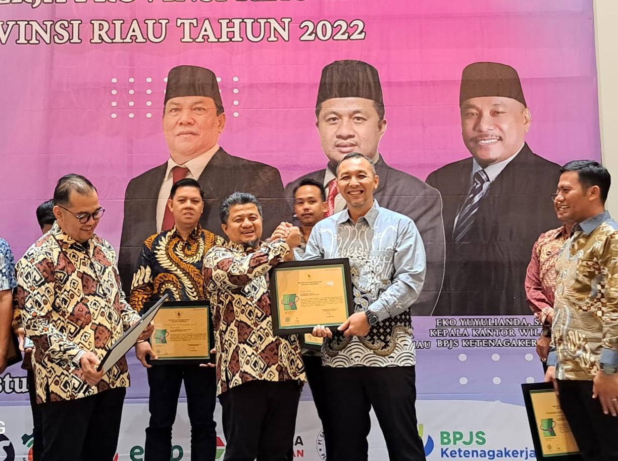 Bandara Pekanbaru Raih Zero Accident Award