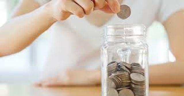 Ini strategi pekerja bergaji UMR bisa nabung Rp 1 juta per bulan