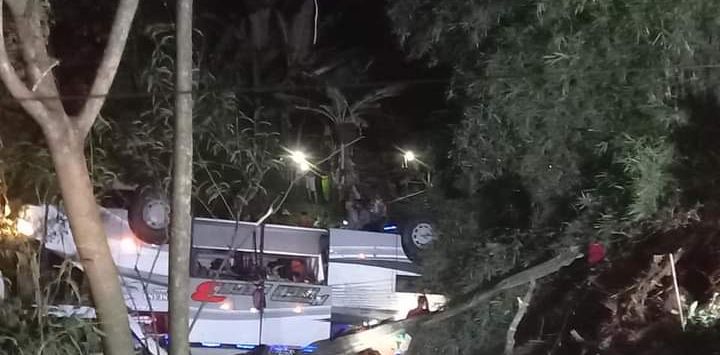 Bus Pariwisata Kecelakaan di Tanjakan Wado, 15 Penumpang Meninggal Dunia