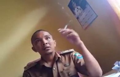 Oalah ! Tak Akui Salah, Lurah Arogan Ini Malah Minta Penyebar Video Minta Maaf