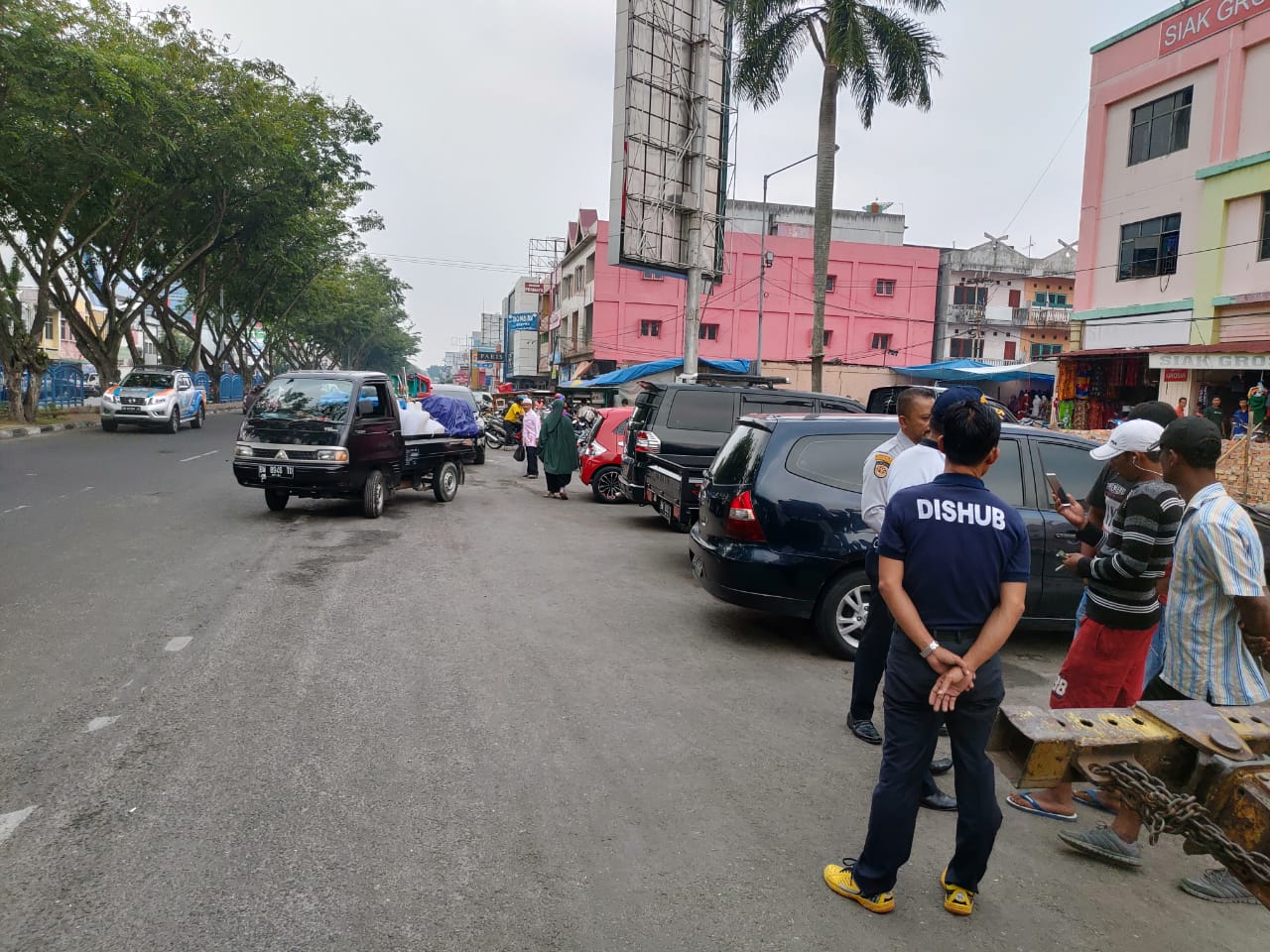 Ingat! Kalau Kamu Parkir Kendaraan di Depan STC Pekanbaru, Bakal Diderek