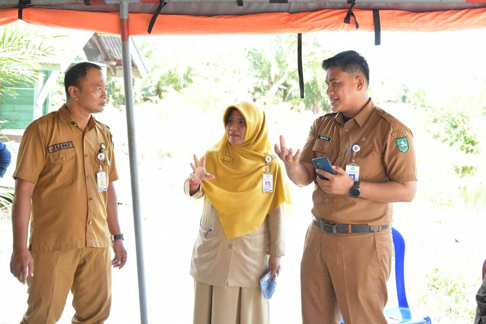 Camat Bantan Minta Desa dan Pengusaha Tambak Duduk Bersama Atasi Kerusakan Jalan Poros