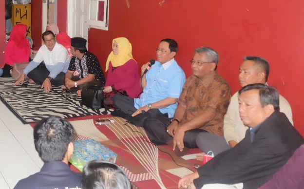 Bupati Wardan Berdialog Dengan Mahasiswa Asal Inhil di Yogyakarta