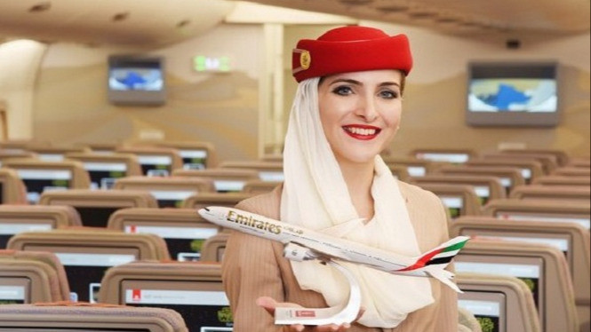 Ini Syarat Jadi Pramugari Maskapai Emirates